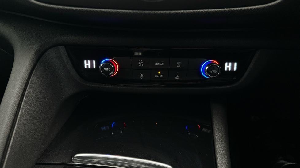 Air Conditioning /Dual Climate Control 