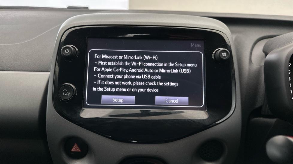 Apple Car Play & Android Auto