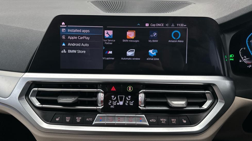 Apple Car Play & Android Auto