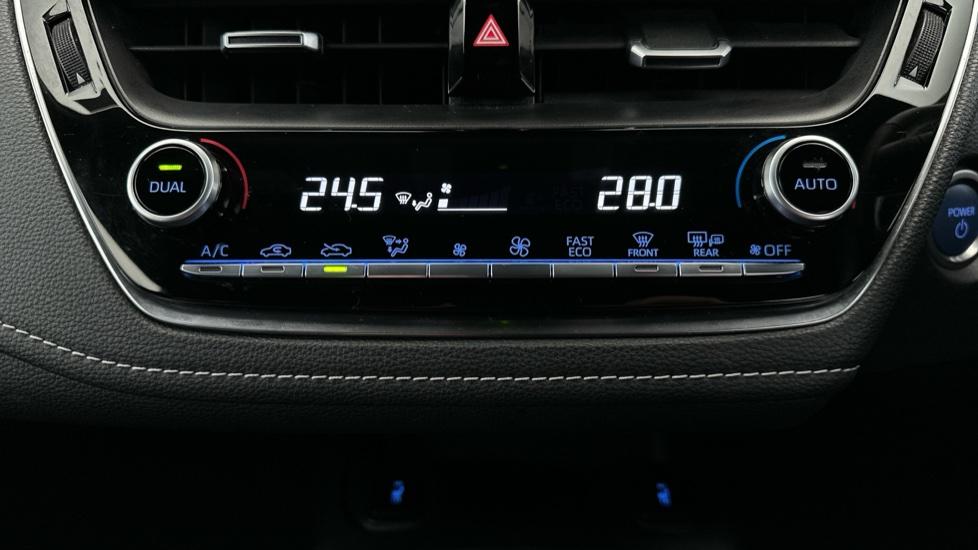 Air Conditioning /Dual Climate Control 