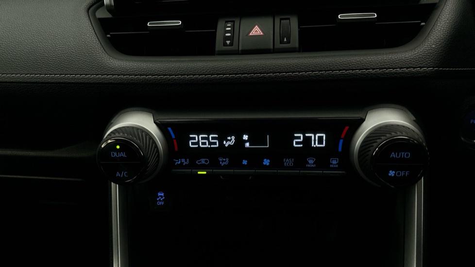 Air Conditioning /Dual Climate Control 