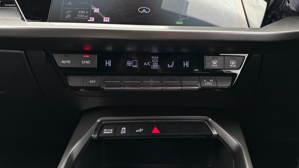 Air Conditioning /Dual Climate Control 