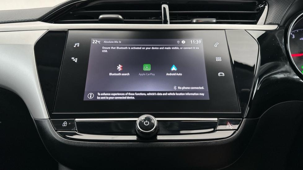 Apple Car Play & Android Auto