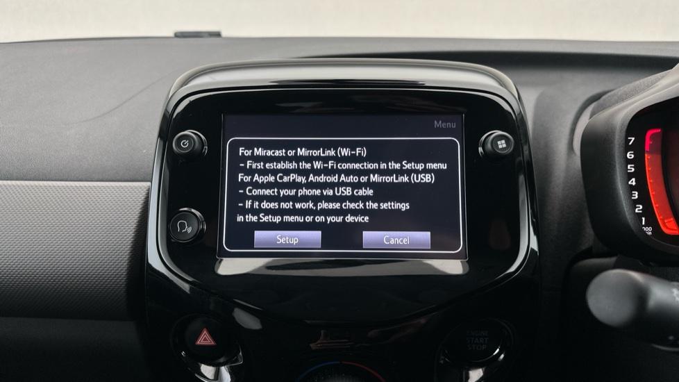 Apple Car Play & Android Auto