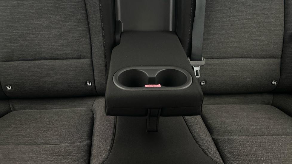 Rear Armrest/ Cup Holder