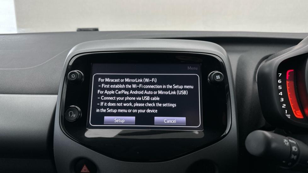 Apple Car Play & Android Auto