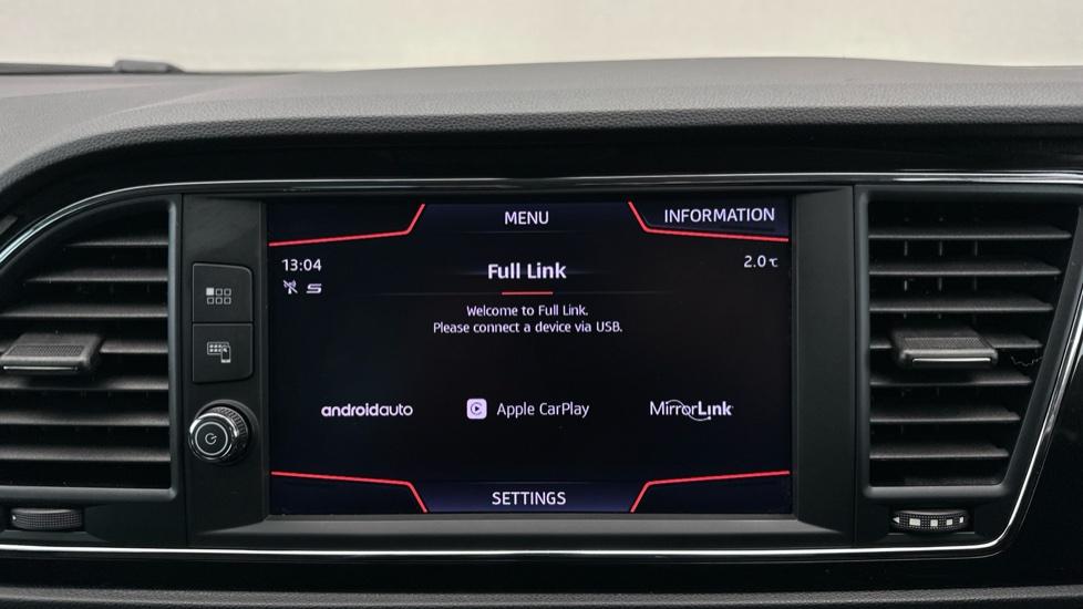 Apple Car Play & Android Auto