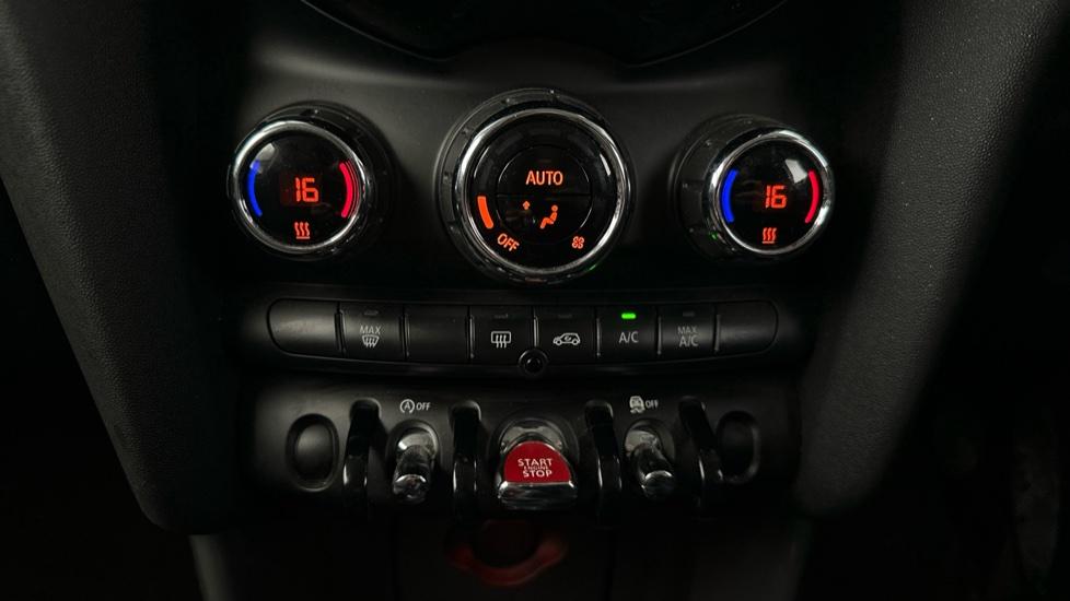 Auto Stop/Start/Air Conditioning /Dual Climate Control 