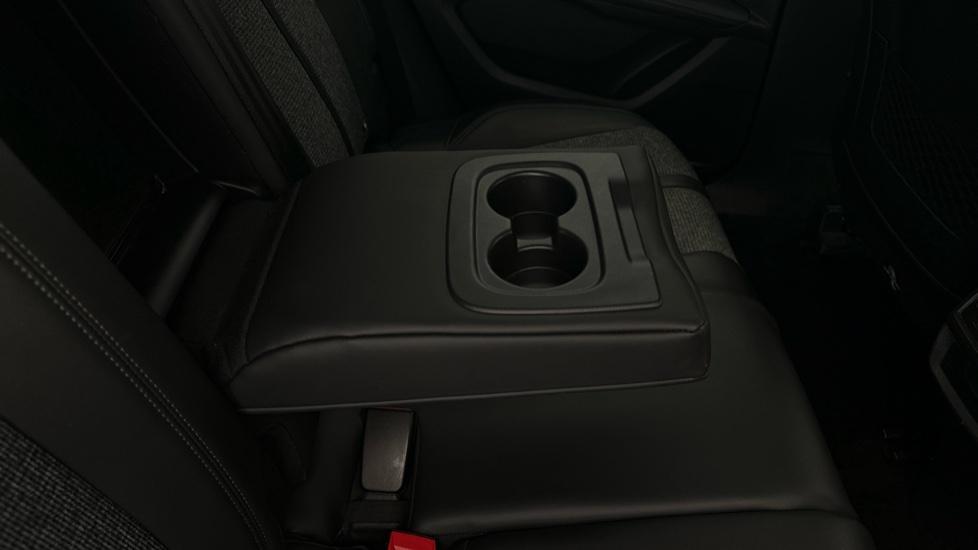 Rear Armrest/ Cup Holder