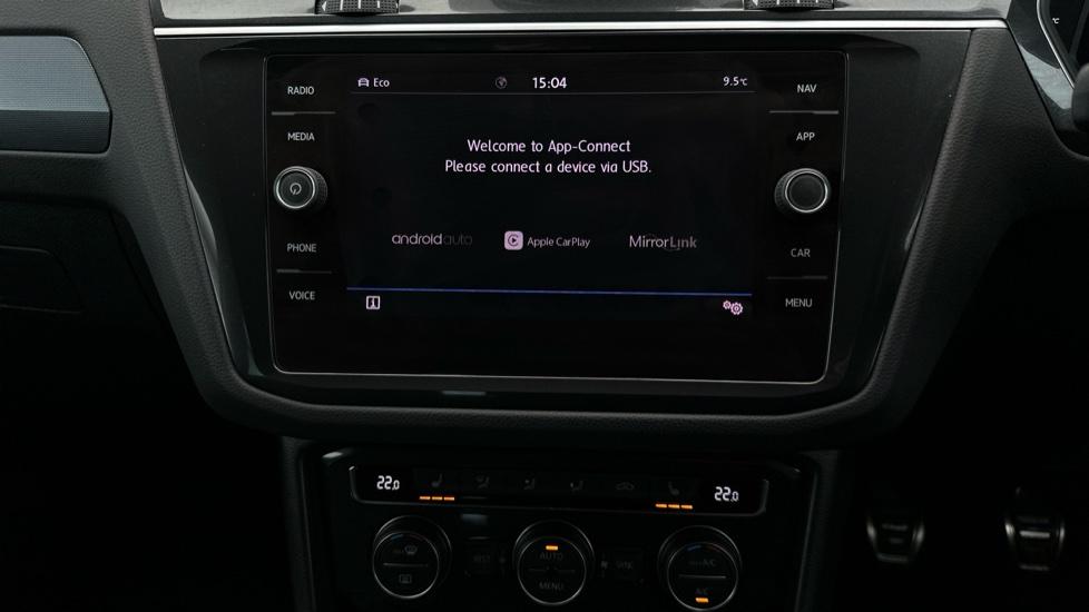 Apple Car Play & Android Auto