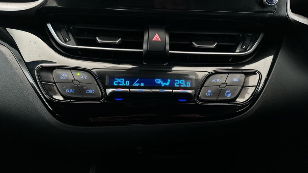 Air Conditioning /Dual Climate Control 