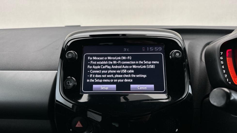 Apple Car Play & Android Auto