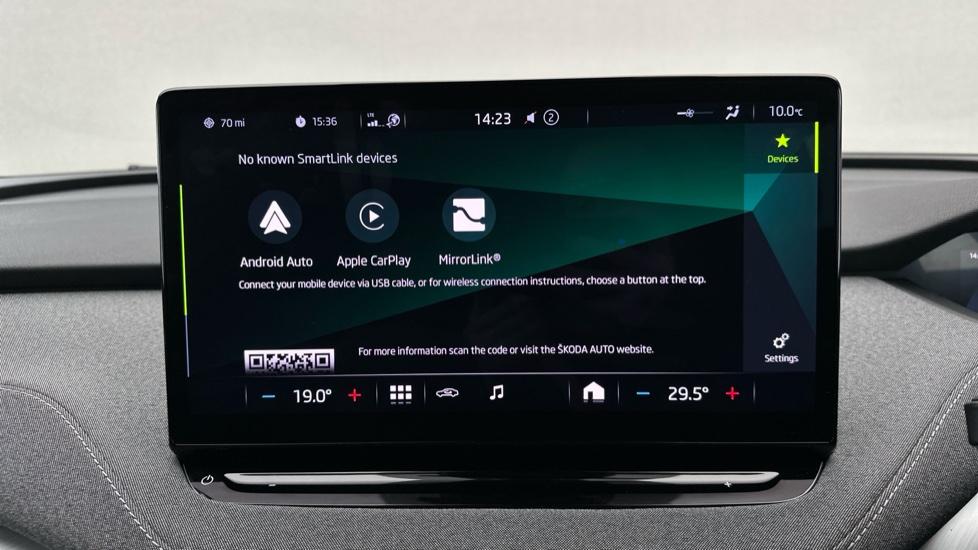 Apple Car Play & Android Auto