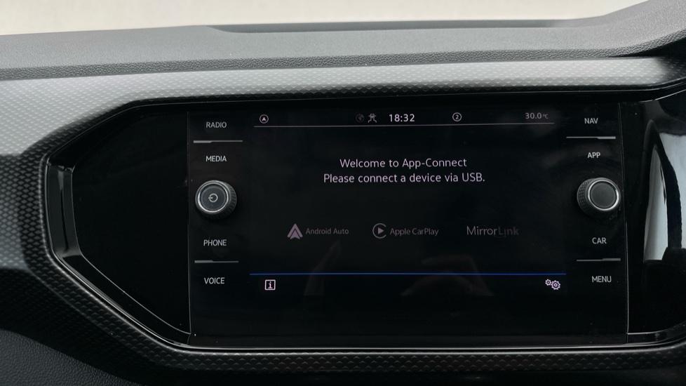 Apple Car Play & Android Auto