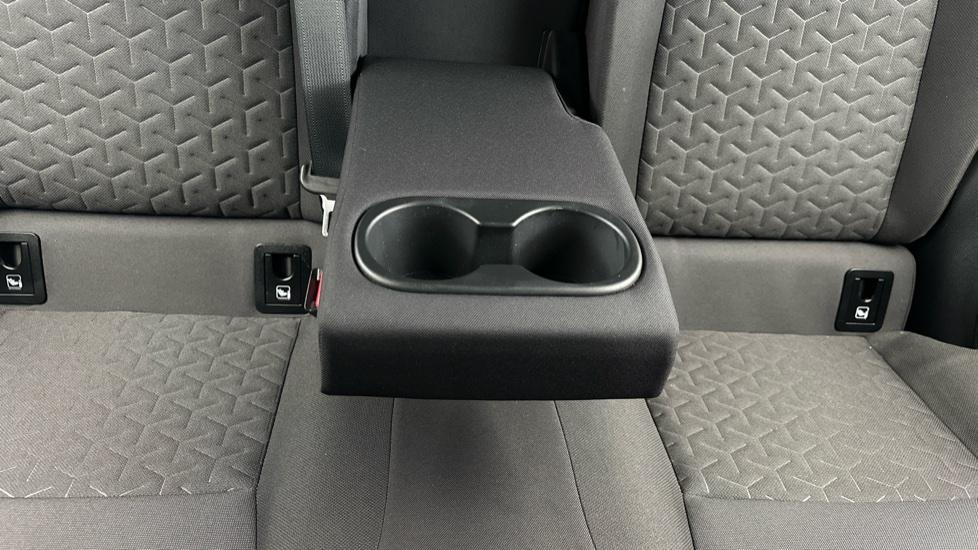 Rear Armrest/ Cup Holder