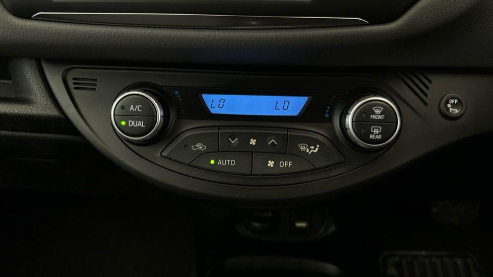 Air Conditioning /Dual Climate Control 