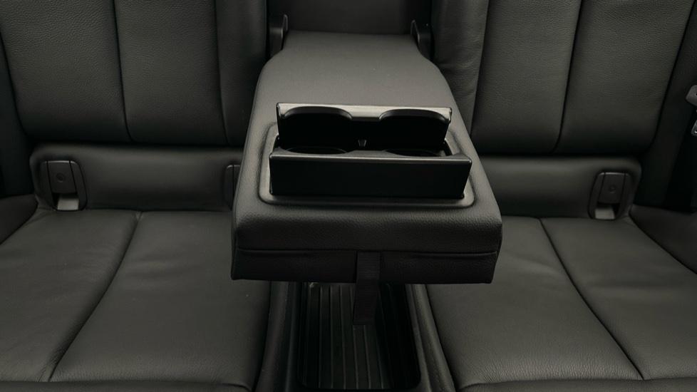 Rear Armrest/ Cup Holder