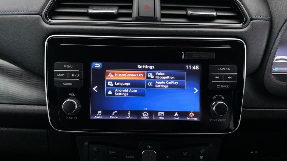 Apple Car Play & Android Auto