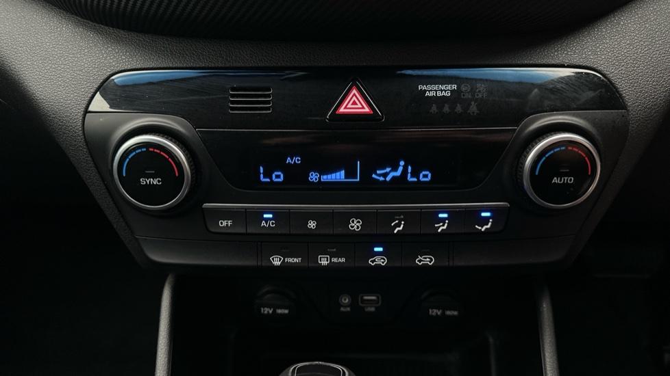 Air Conditioning /Dual Climate Control 