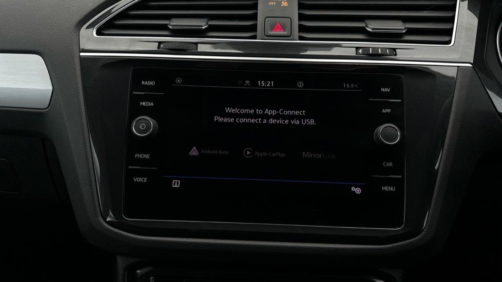 Apple Car Play & Android Auto