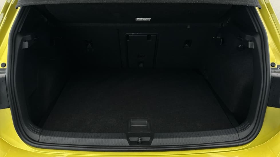 Used 2021 YELLOW Volkswagen Golf 1.5 eTSI 150 R-Line 5dr DSG, 61,405 ...