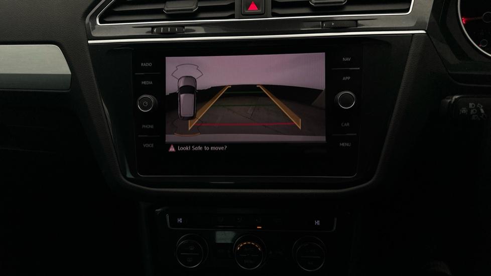 Rear View Camera/Park Pilot 