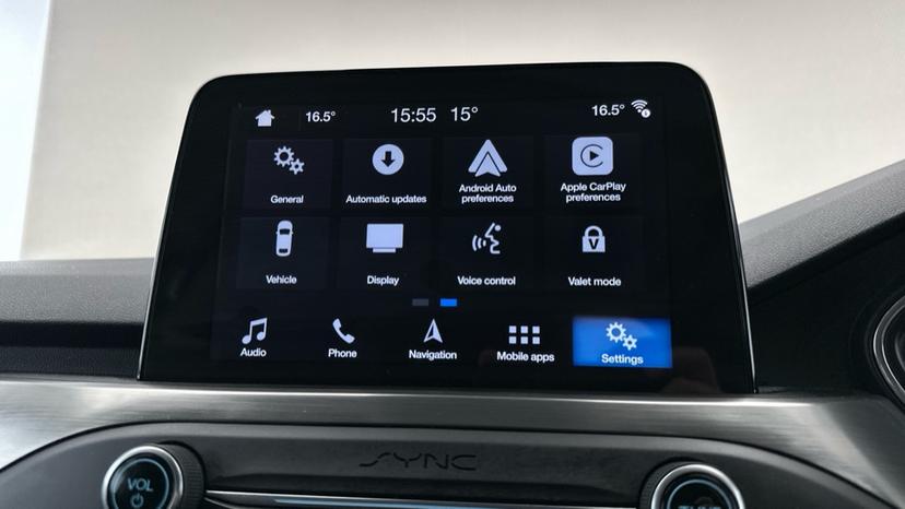 Apple Car Play & Android Auto