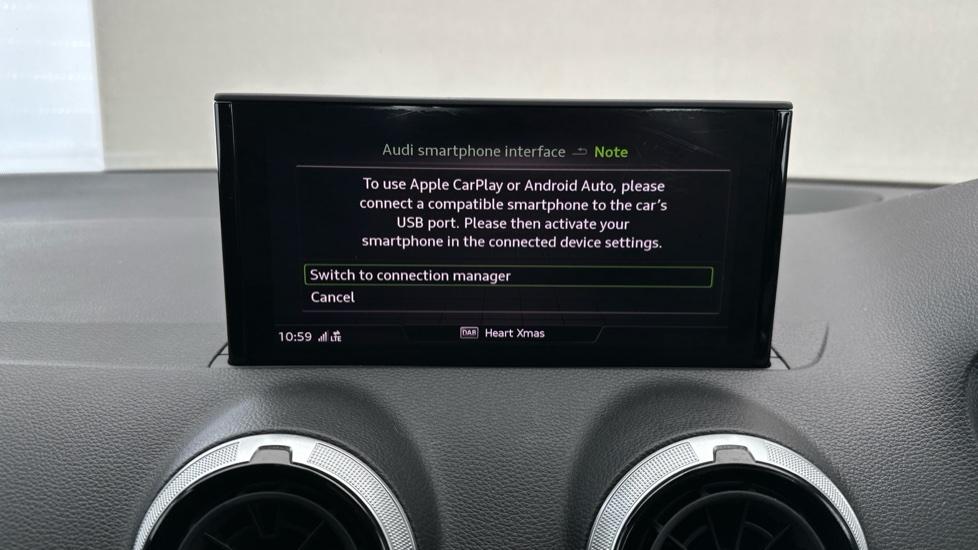 Apple Car Play & Android Auto