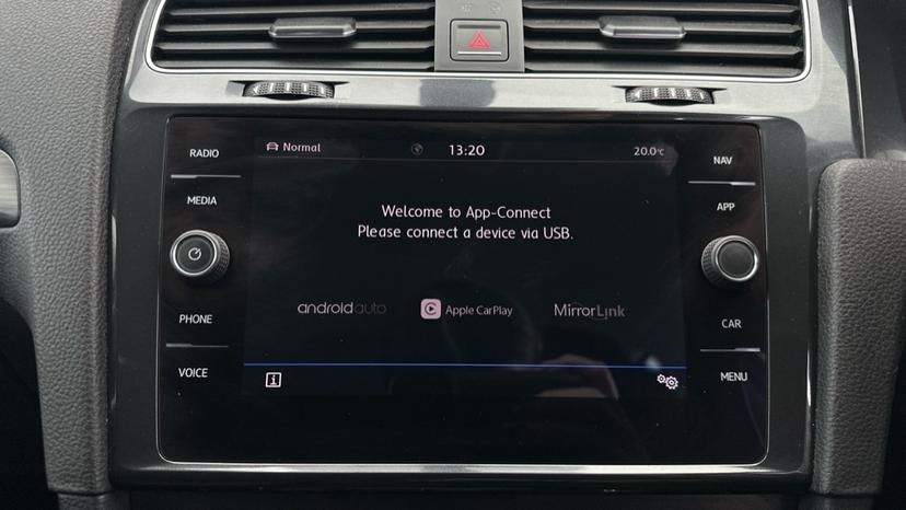 Apple Car Play & Android Auto