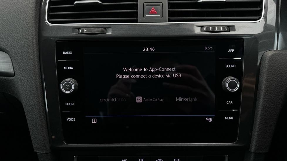 Apple Car Play & Android Auto