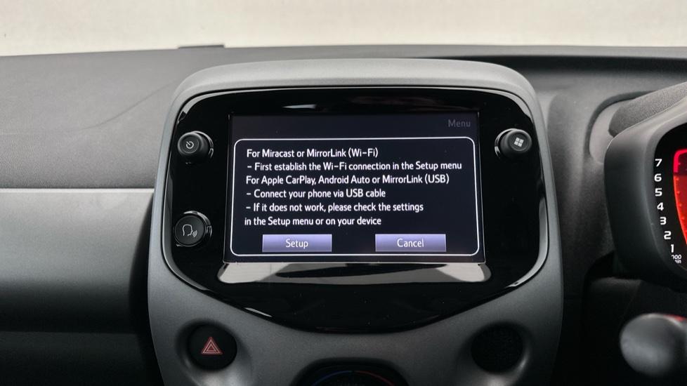 Apple Car Play & Android Auto