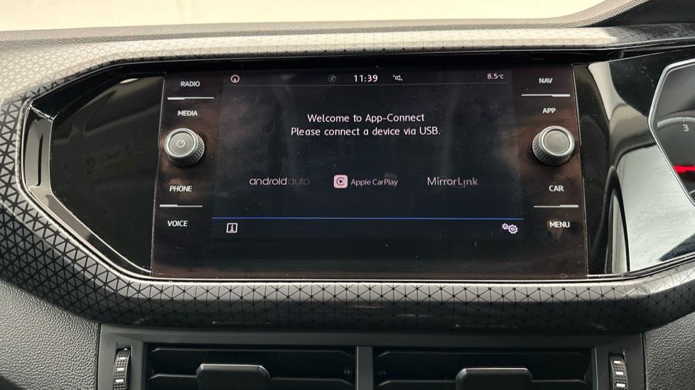 Apple Car Play & Android Auto