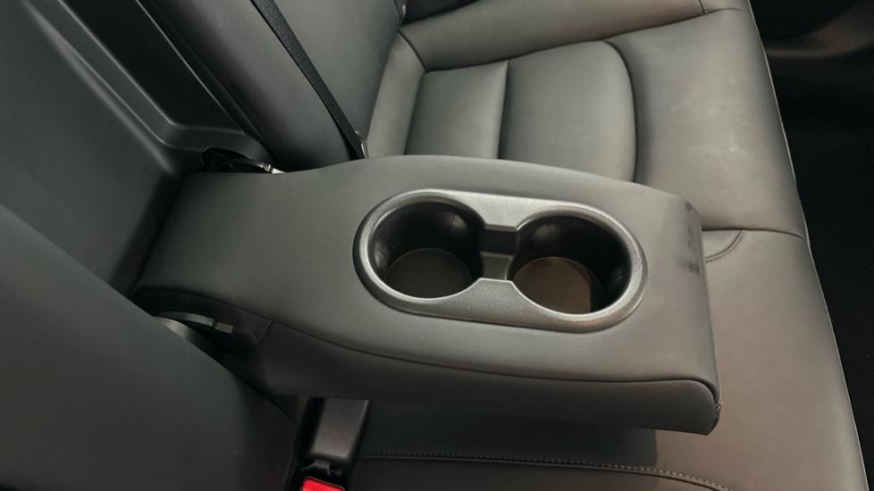 Rear Armrest/ Cup Holder