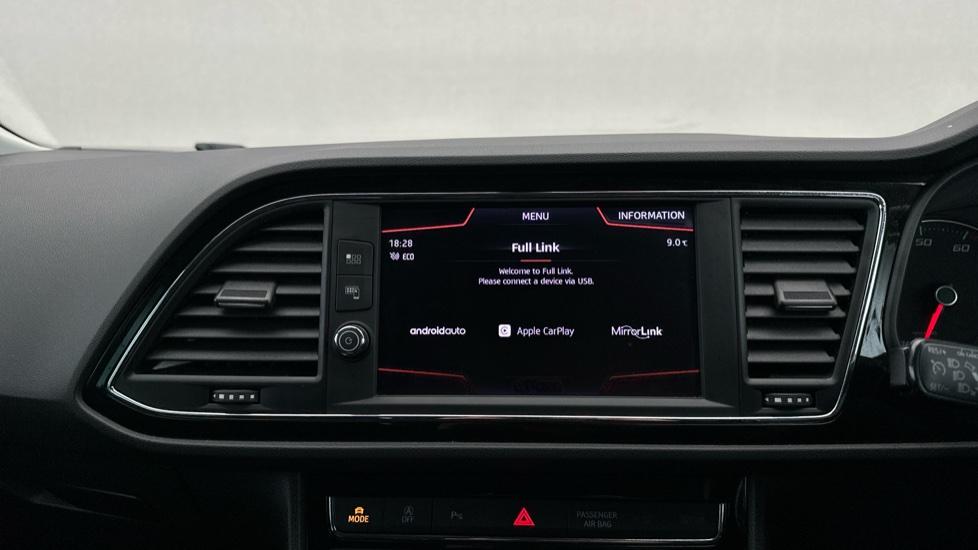 Apple Car Play & Android Auto