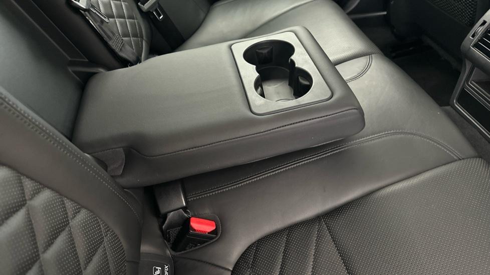 Rear Armrest/ Cup Holder