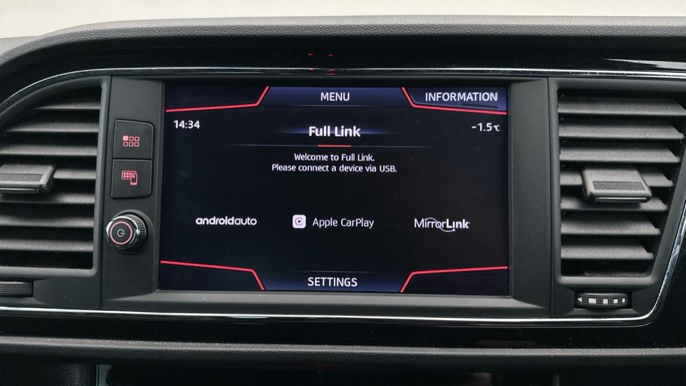 Apple Car Play & Android Auto