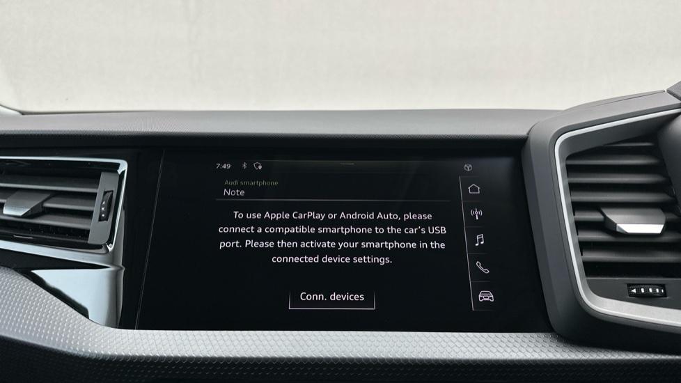 Apple Car Play & Android Auto