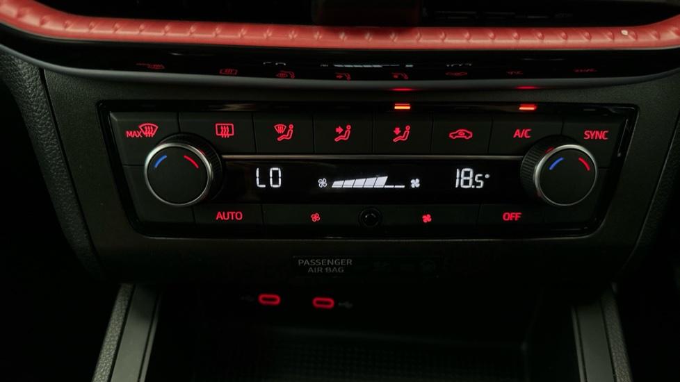 Air Conditioning /Dual Climate Control 