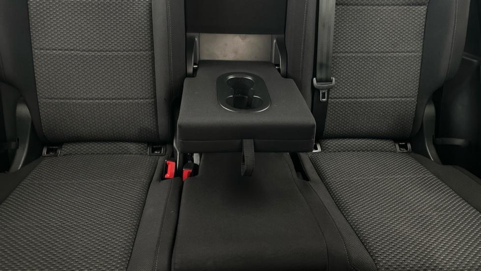 Rear Armrest/ Cup Holder