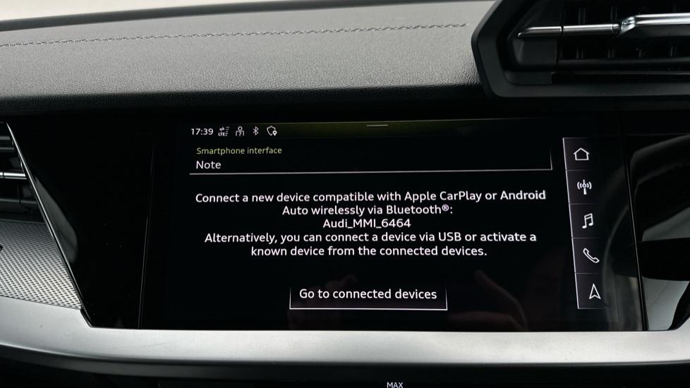 Apple Car Play & Android Auto