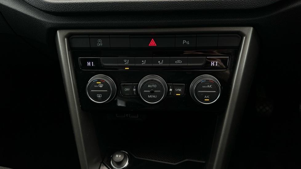 Air Conditioning /Dual Climate Control /Auto Stop/Start 