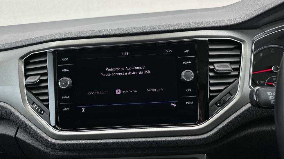 Apple Car Play & Android Auto