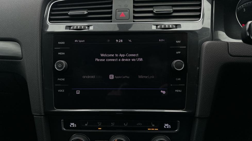 Apple Car Play & Android Auto