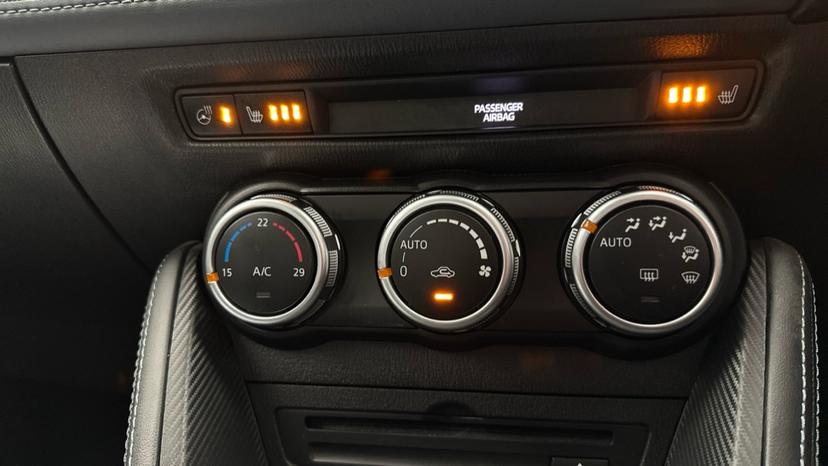 Air Conditioning /Heated Seats /Heated Steering Wheel 