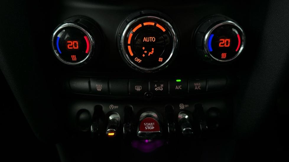 Air Conditioning /Dual Climate Control /Auto Stop/Start 