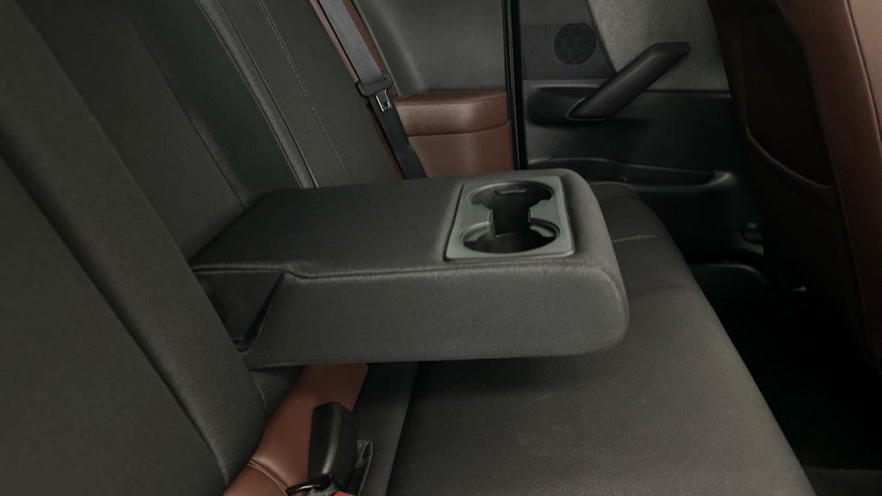 Rear Armrest/ Cup Holder