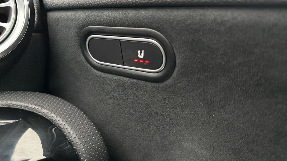 Heated Seats 