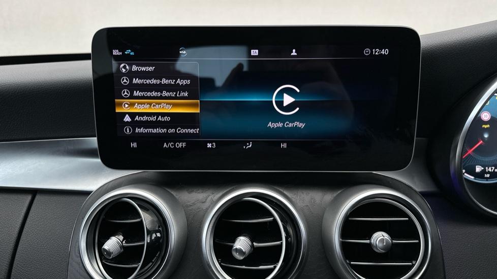 Apple Car Play & Android Auto