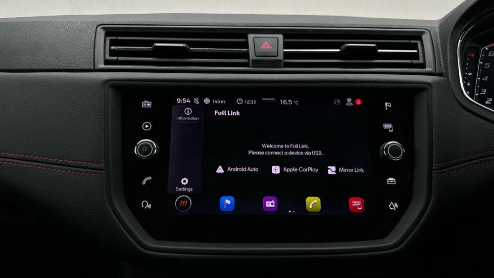 Apple Car Play & Android Auto