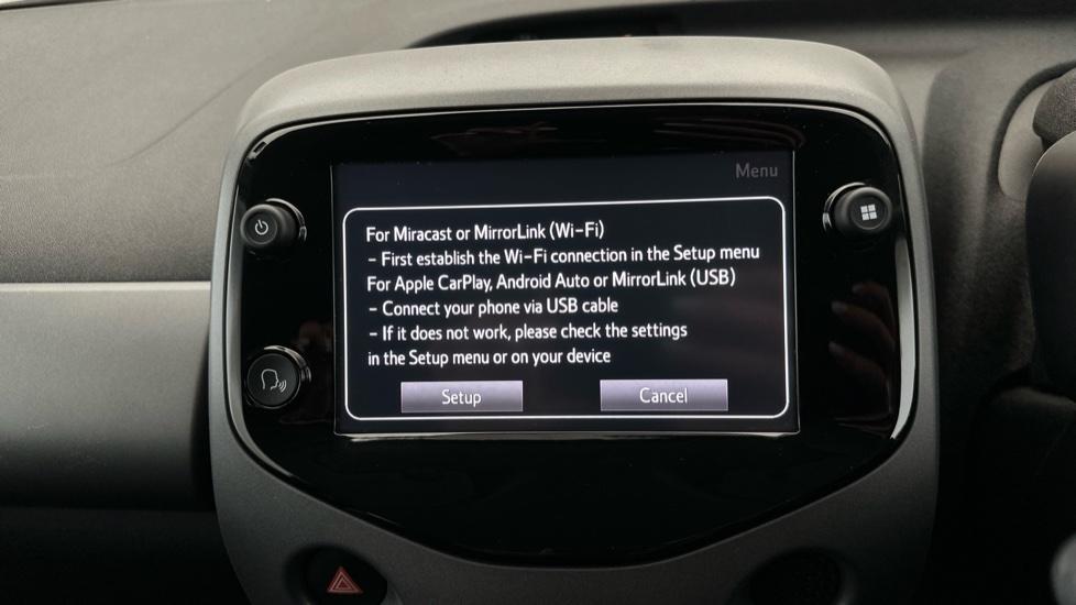 Apple Car Play & Android Auto